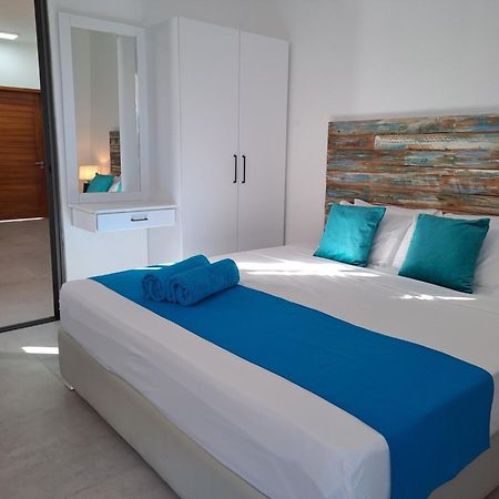 Maison Mont Choisy - One Or Two Bedrooms Apartment Trou aux Biches Exterior foto