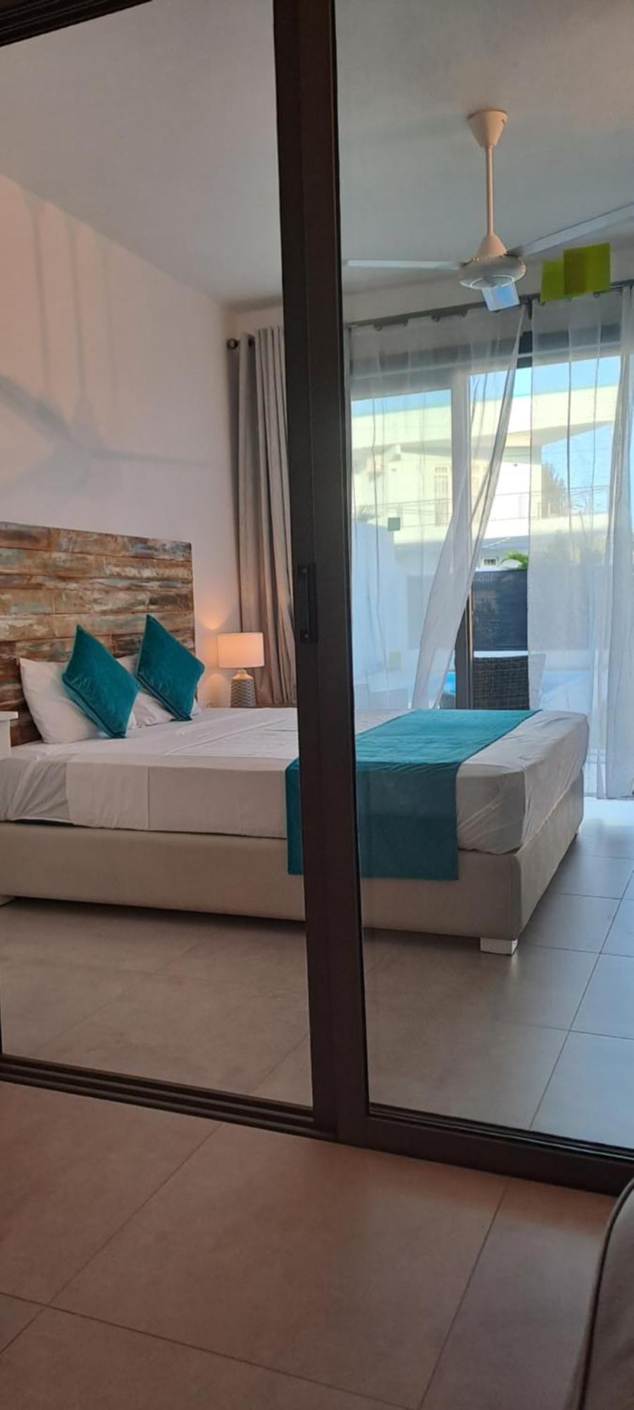 Maison Mont Choisy - One Or Two Bedrooms Apartment Trou aux Biches Exterior foto
